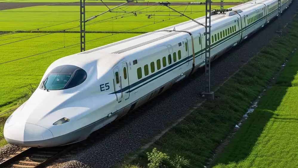 भारत की पहली बुलेट ट्रेन की तैयारी तेज, 508 KM ट्रैक पर बन रहे आधुनिक स्टेशन; देखें झलकियां