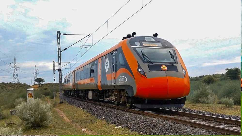 वंदे भारत स्लीपर को लेकर बड़ा अपडेट, दूसरी ट्रेन की तैयारी पूरी; प्रयागराज स्टॉपेज के साथ जानें रूट