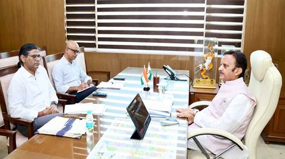 उप मुख्यमंत्री शुक्ल सख्त, बोले- निर्धारित समय पर ड्यूटी पर उपस्थित रहें चिकित्सक