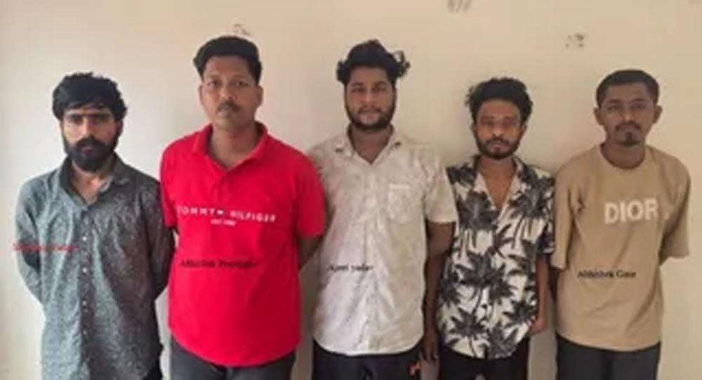 असलहा तस्करी केस में STF की बड़ी कार्रवाई, पांच आरोपी गिरफ्तार; 26 फरार आरोपियों की तलाश जारी