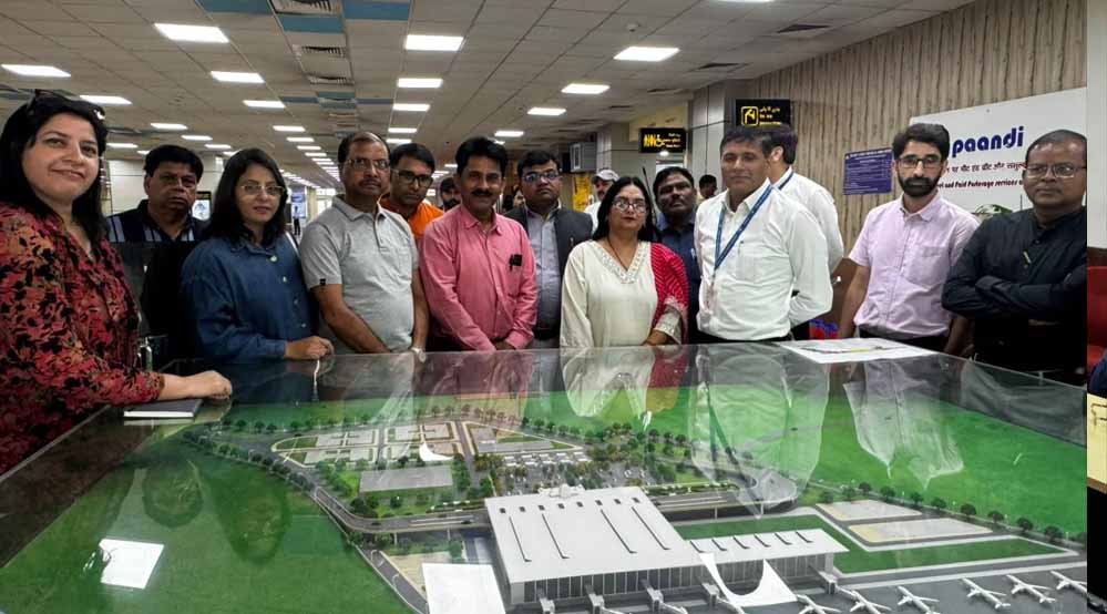 भोपाल मीडिया दल ने जाना जम्मू विमानतल के विस्तार का हाल