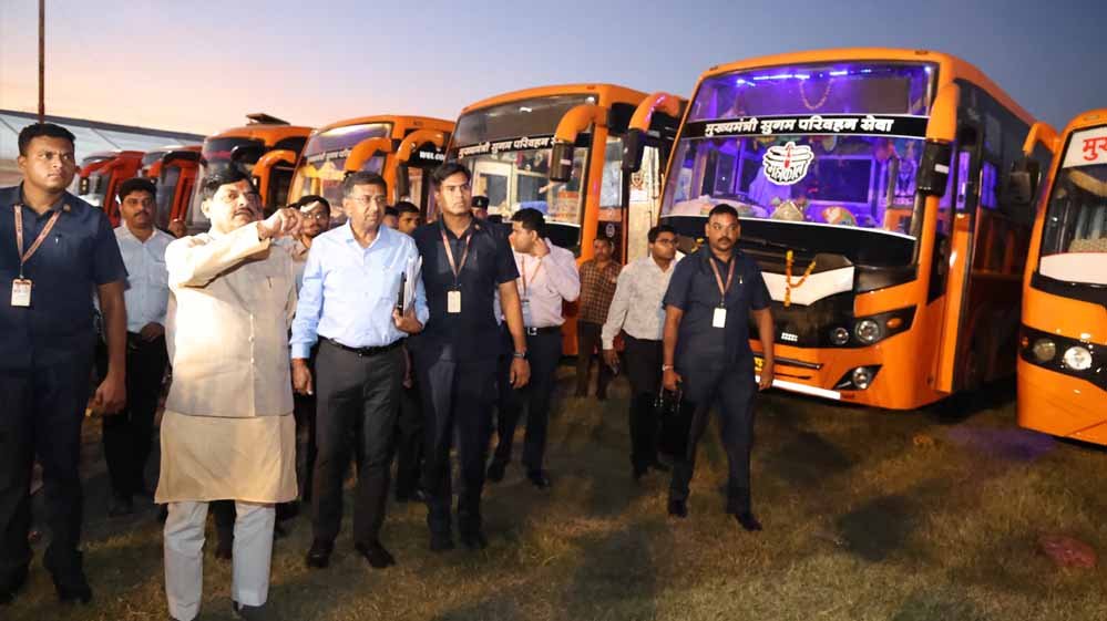 ‘अपनी बस’ के लिए तैयार MP, CM ने रात में व्यवस्थाओं का लिया जायजा