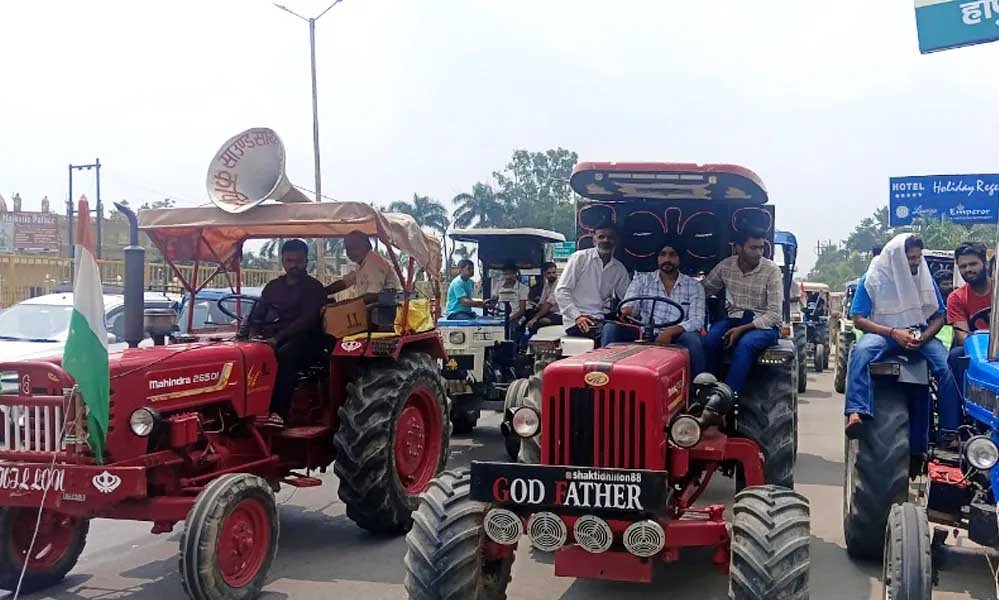 Chandigarh Border पर किसान आंदोलन तेज, आईसर-जगतपुरा रोड की एक लेन बंद; पुलिस अलर्ट