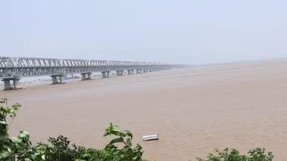 गंगा के उफान से पटना में दहशत, DM-SP को 24 घंटे अलर्ट रहने के निर्देश; दियारा इलाकों पर खास नजर