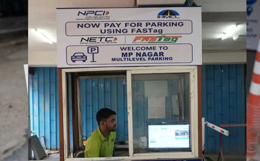 भोपाल में पार्किंग होगी आसान! दो मल्टीलेवल पार्किंग में FASTag सिस्टम लागू, मोबाइल ऐप से भी दे सकेंगे फीस