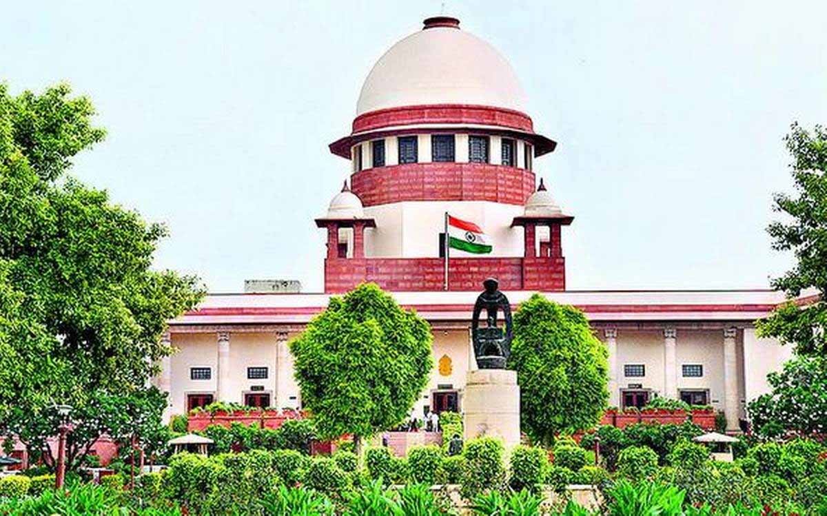 जमानत का जश्न पड़ा भारी! हत्या आरोपी के विजय जुलूस पर सुप्रीम कोर्ट सख्त, पेश करने का आदेश