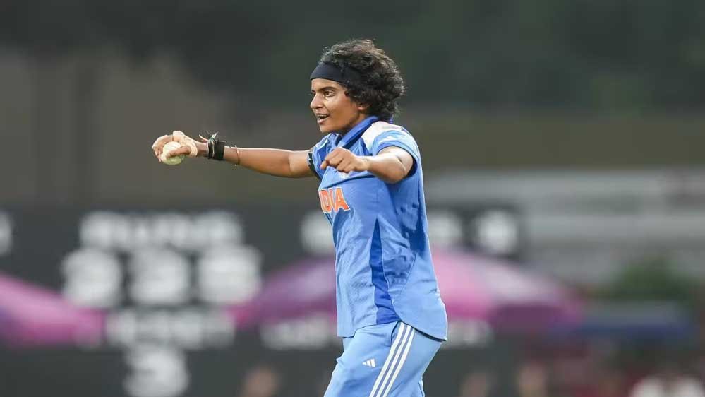 भारतीय क्रिकेट में श्री चरणी का जलवा, दीप्ति शर्मा को छोड़ा पीछे; अब पूनम यादव का रिकॉर्ड निशाने पर