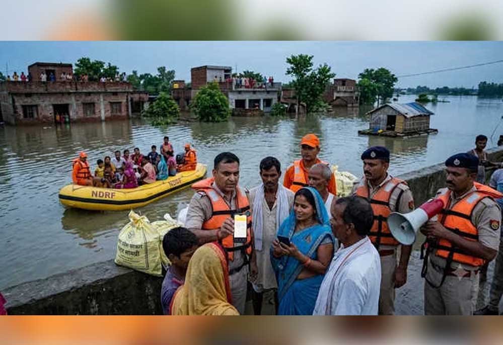 बाढ़ प्रभावित इलाकों में योगी सरकार का रेस्क्यू ऑपरेशन तेज, 18,810 लोगों को कराया सुरक्षित
