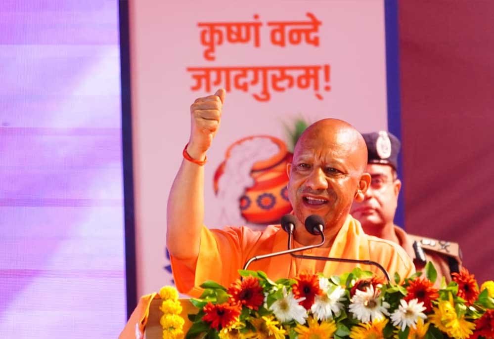 सीएम योगी का बड़ा बयान- आक्रांता मंदिर तोड़ सकता है, लेकिन हमारी आस्था नहीं