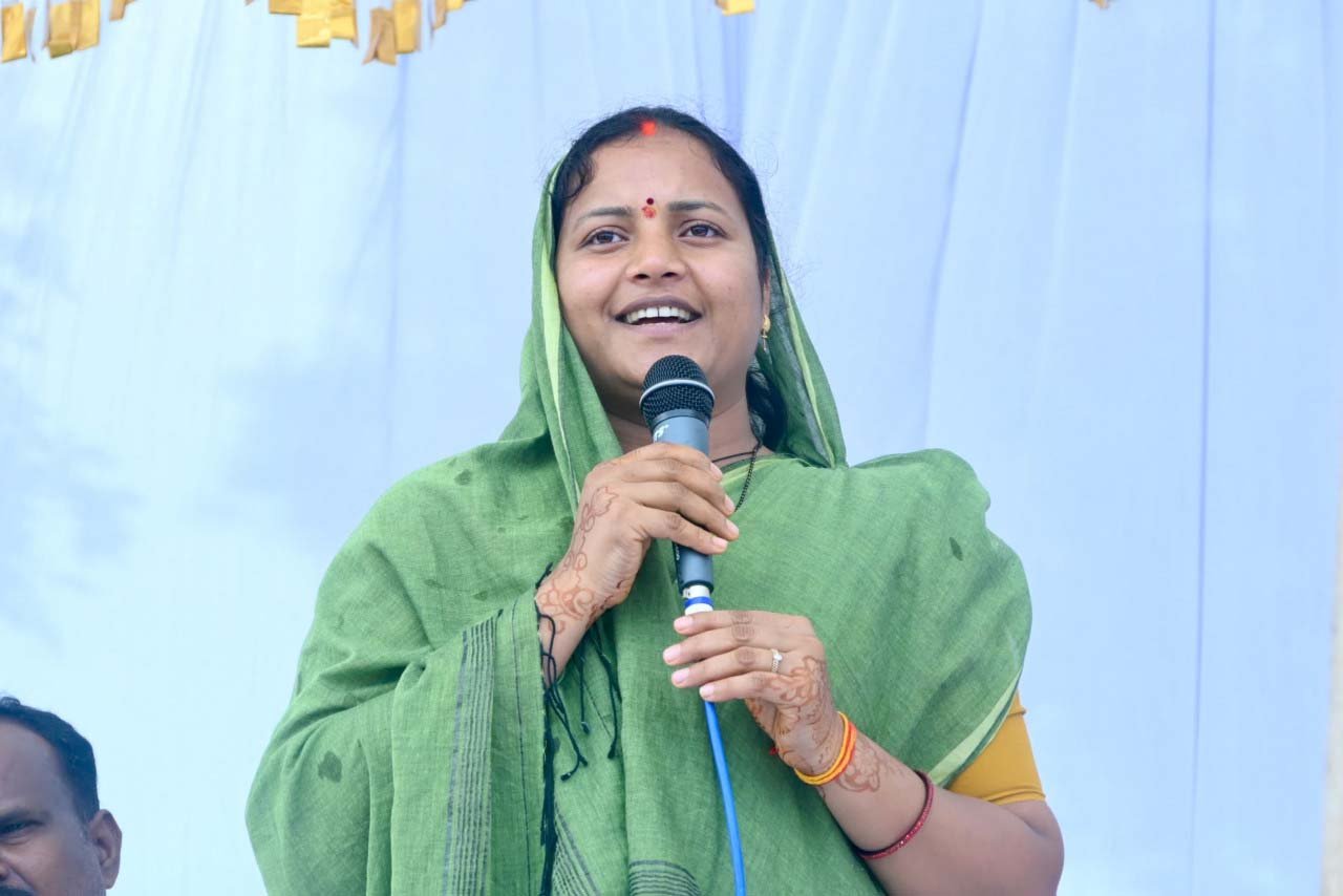 समय-सीमा और गुणवत्ता का विशेष ध्यान रखें: भैयाथान में सड़क निर्माण कार्यों के शुभारंभ पर अधिकारियों को निर्देश।
