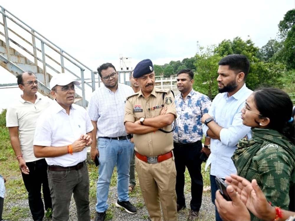 जांजगीर-चांपा में बाढ़ का खतरा, महानदी के उफान के बीच कलेक्टर-SP ने संभाला मोर्चा