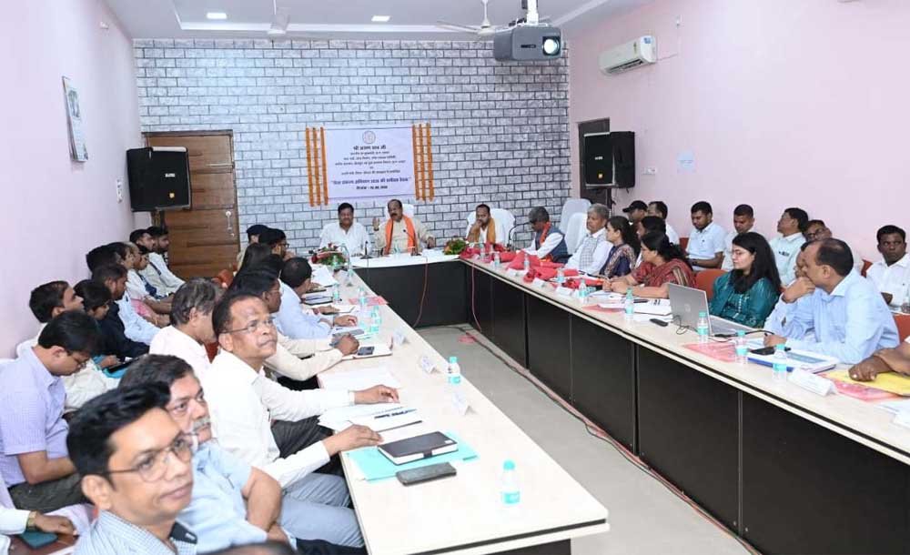 समन्वय और सहभागिता से अभियान को मिलेगी नई गति, अरुण साव ने दिए निर्देश