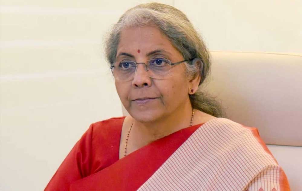 ₹2000 से ज्यादा के UPI भुगतान पर शुल्क, सीतारमण बोलीं- ग्राहक नहीं देंगे पैसा