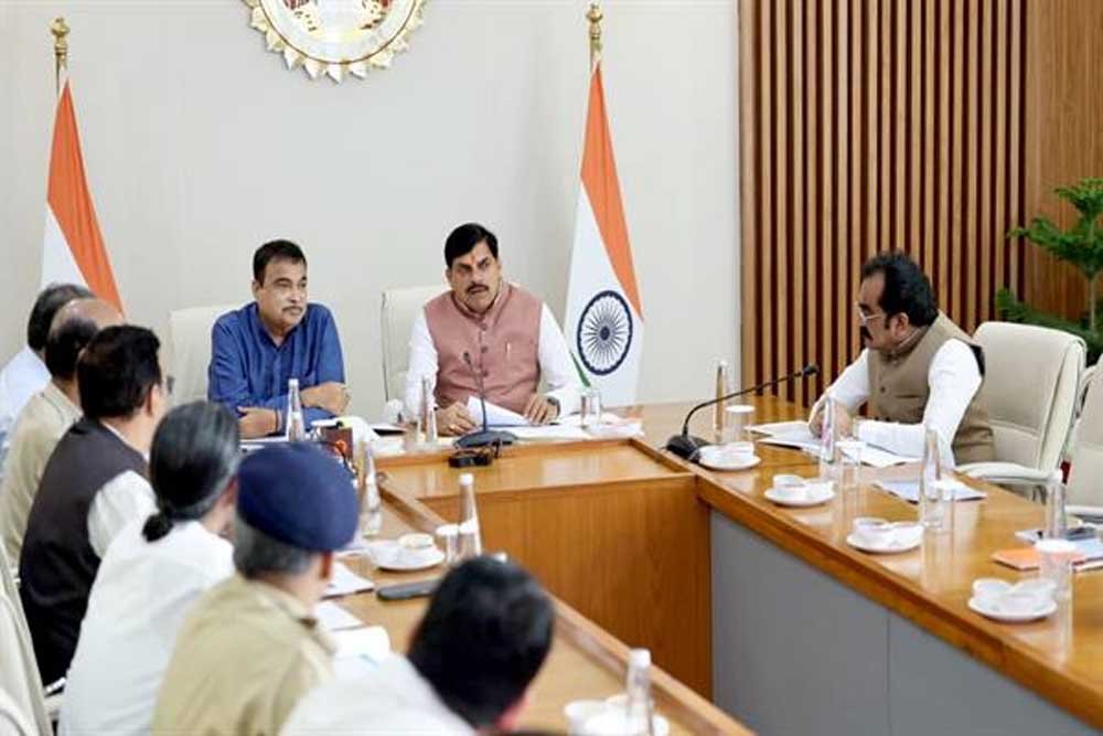 सिंहस्थ : 2028 की दृष्टिगत उज्जैन से जोड़ने वाली सभी सड़क परियोजनाओं को तेजी से किया जाए पूर्ण मुख्यमंत्री निवास में हुई समीक्षा बैठक