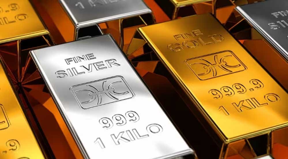 Gold-Silver Price: लगातार 4 दिन गिरावट, क्या अभी और सस्ता होगा सोना-चांदी?