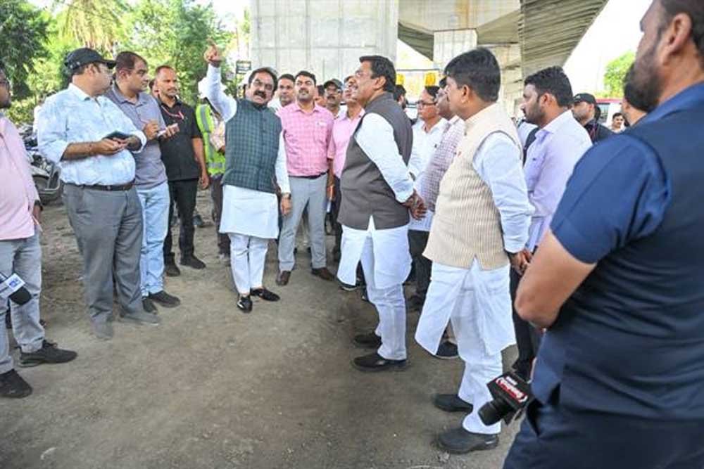 3 दिवस में सभी अव्यवस्थाएं सुधारने और निर्माण एजेंसी पर अनुबंधानुसार पेनाल्टी लगाने के दिये निर्देश