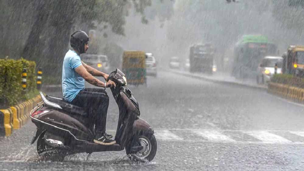 मानसून की विदाई के बीच पंजाब में बारिश, बिजली की डिमांड 14 हजार पार