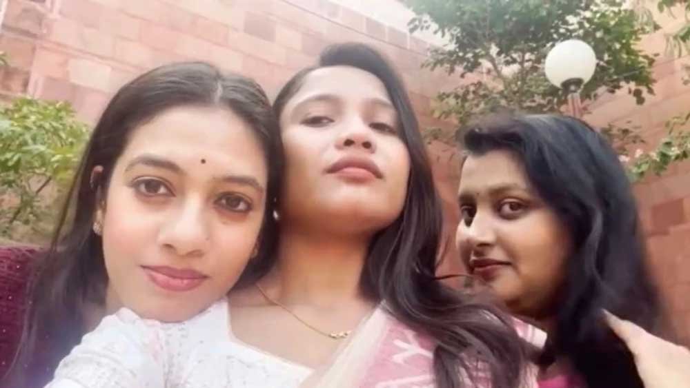 फर्जी IAS का पर्दाफाश: तृप्ति सिंह ने युवतियों को बनाया मोहरा, वायरल वीडियो में अफसर बताने से पहले रटवाई थी स्क्रिप्ट