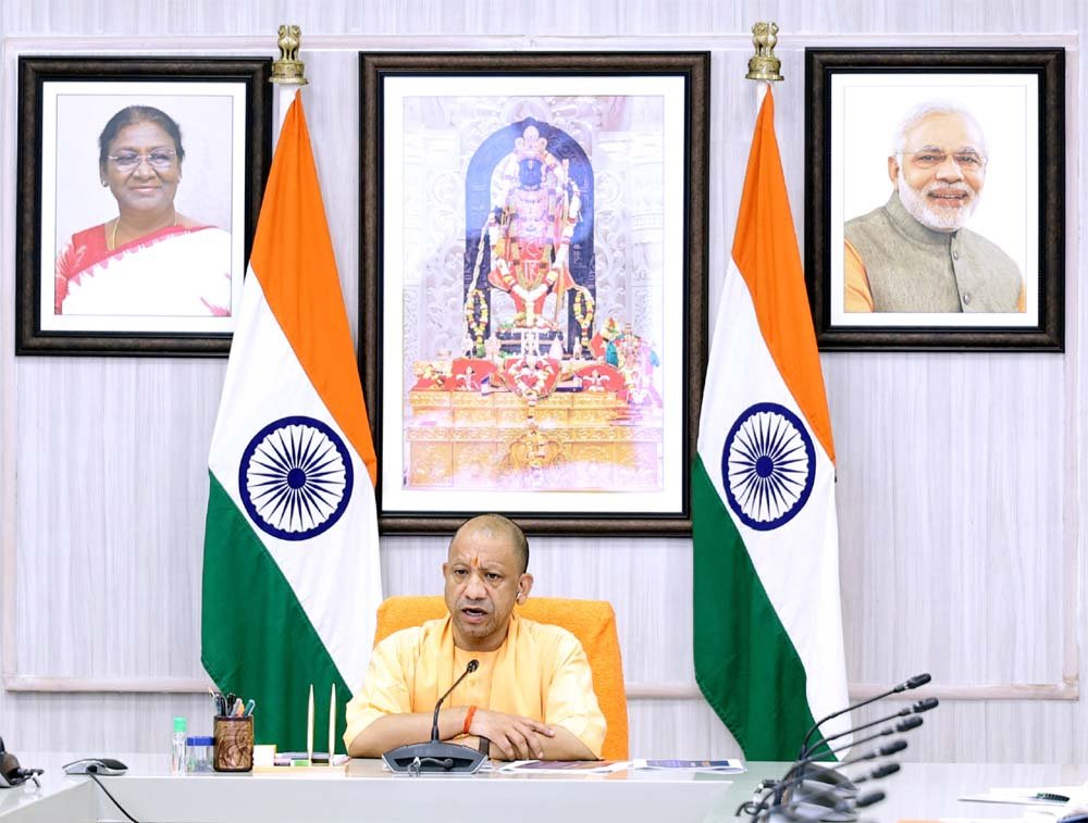 कार्य की अपेक्षित प्रगति न देख सीएम ने अफसरों को लगाई कड़ी फटकार