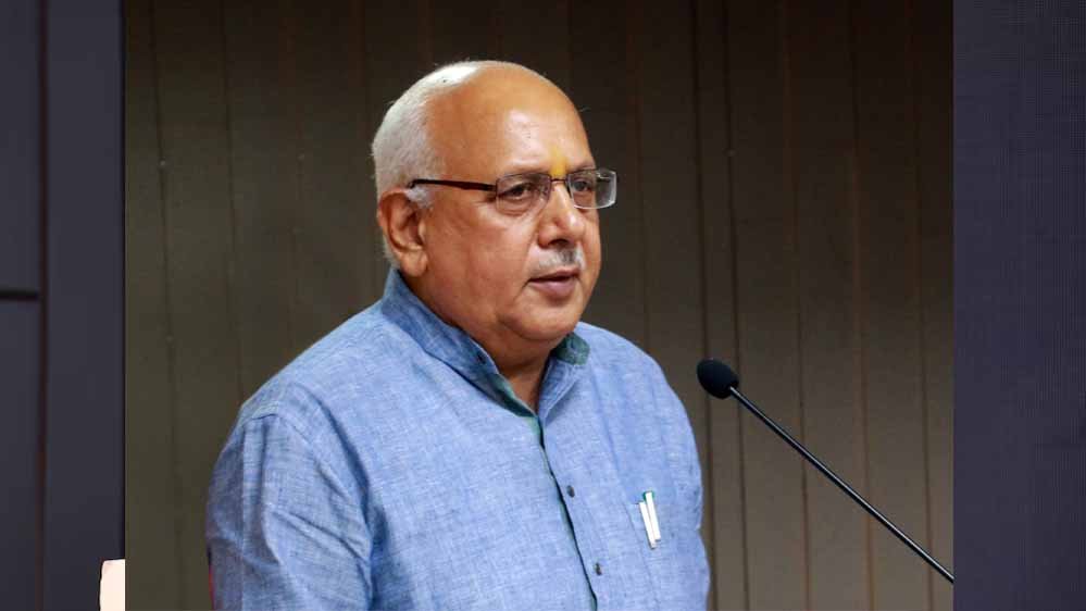 कृषि मंत्री ने कहा-योगी सरकार ने किसानों को समय पर बीज, बिजली और पर्याप्त उर्वरक उपलब्ध कराने की व्यवस्था की