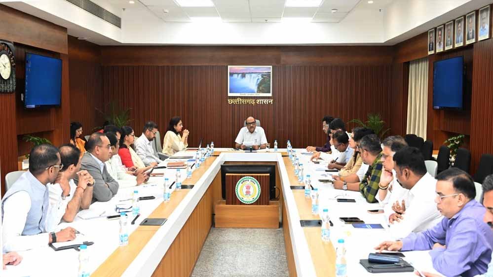 मुख्य सचिव विकासशील का अधिकारियों को निर्देश, शिकायतों का गंभीरता से करें निराकरण और तय करें जवाबदेही