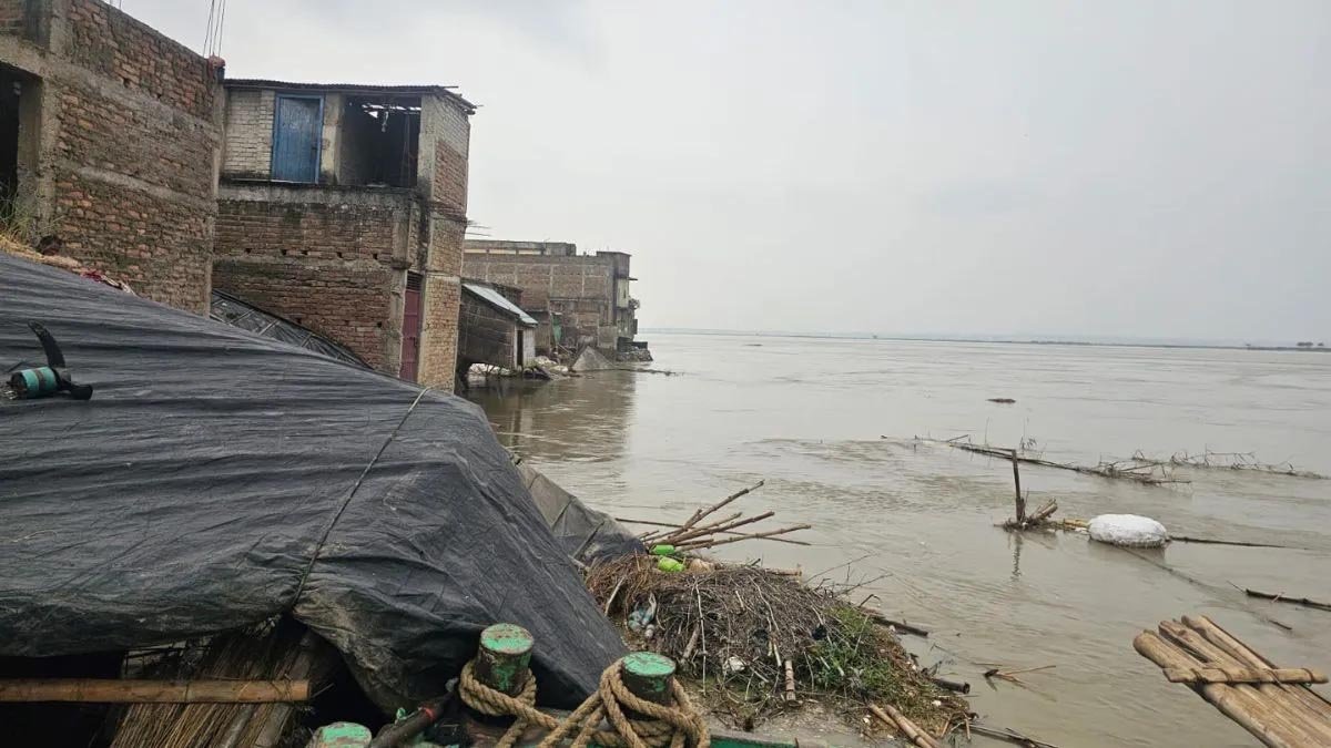 गंगा कटाव ने छीनी जीवनभर की कमाई, भागलपुर के बेघर परिवारों ने प्रशासन से लगाई मदद की गुहार