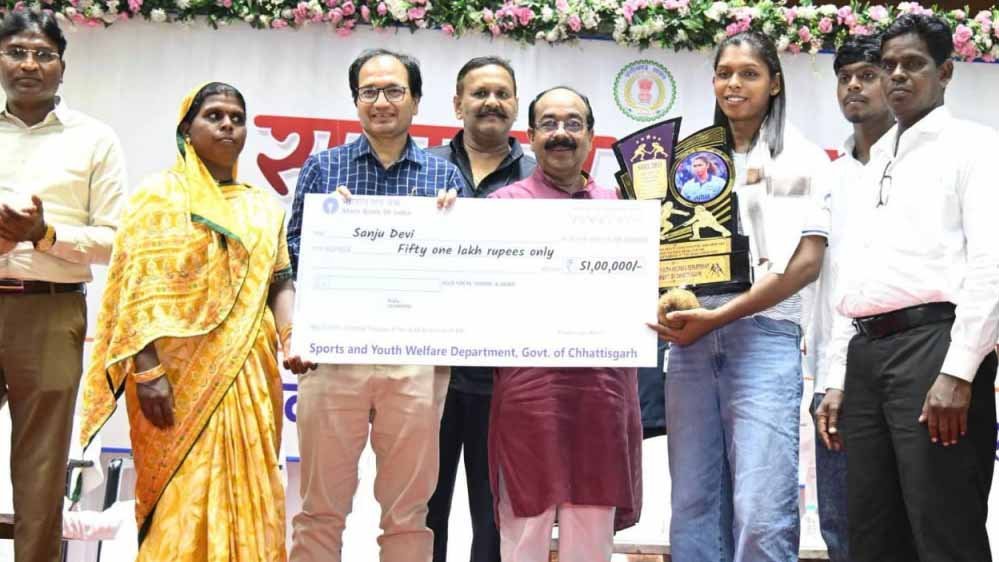 रायपुर में खिलाड़ियों का सम्मान समारोह, अरुण साव ने अंतरराष्ट्रीय पदक विजेताओं का बढ़ाया हौसला