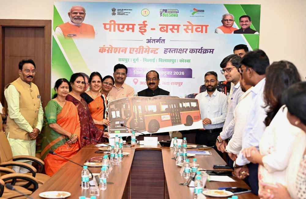 उप मुख्यमंत्री अरुण साव की मौजूदगी में 240 ई-बसों का कंसेशन एग्रीमेंट, बिलासपुर-भिलाई में 40 बसें चलाने की तैयारी