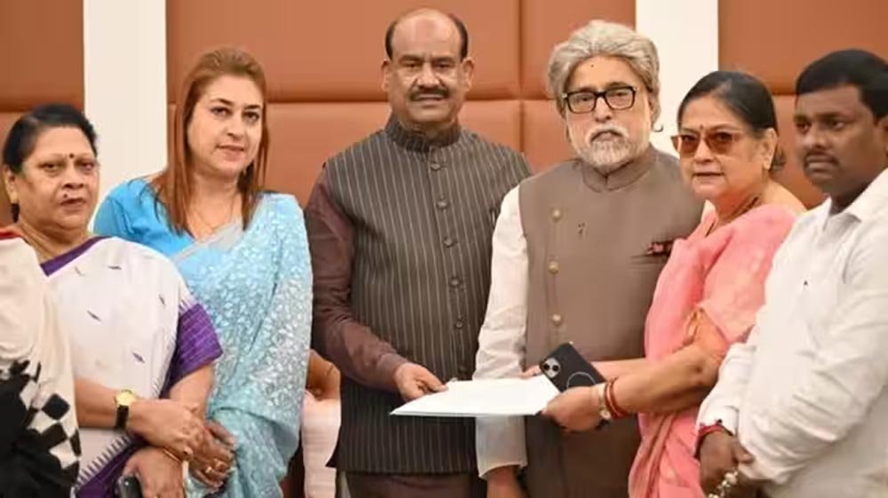 अभिषेक बनर्जी की याचिका पर बढ़ी हलचल, TMC के 20 बागी सांसदों को जवाब देने के लिए मिली नई समयसीमा