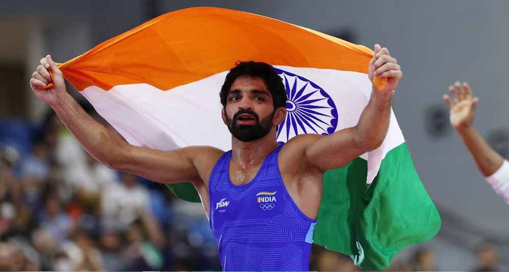 मां-पिता को कम उम्र में खोया, नहीं मानी हार; अमन सहरावत ने एशियन गेम्स में रचा गोल्डन इतिहास