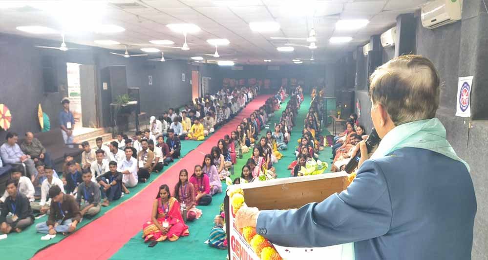 युवाओं को मिला नया मंत्र: खुद बनें अपने जामवंत, ‘Gen B’ से विकसित भारत का संकल्प