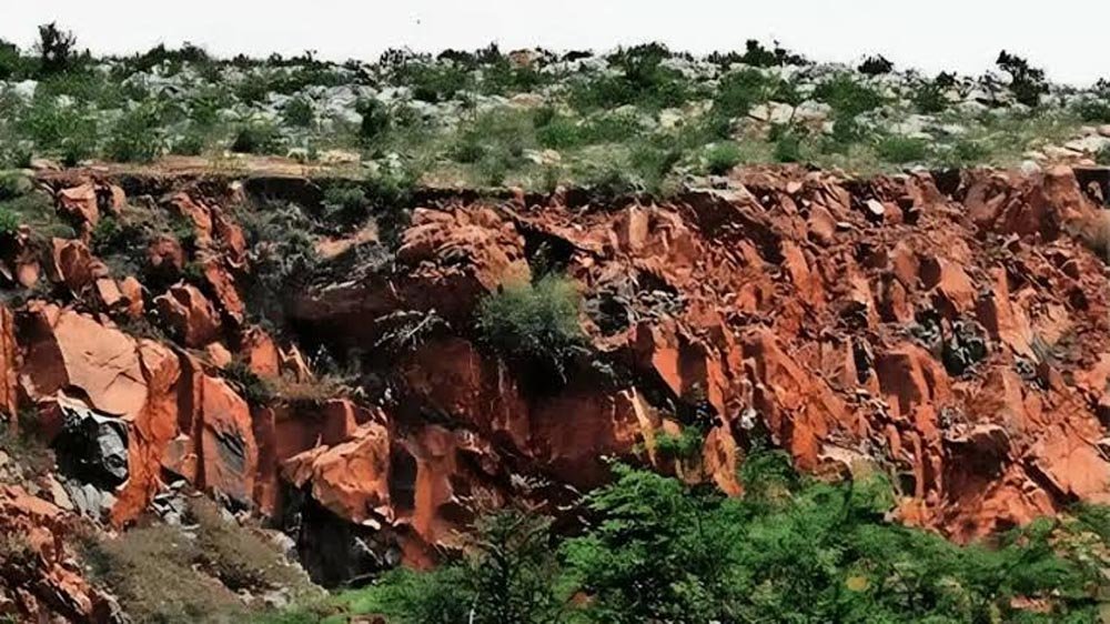 अजमेर में बढ़ते रेतीले टीलों ने बढ़ाई चिंता, अरावली की चट्टानें बचाना जरूरी; भूजल और मिट्टी पर अस