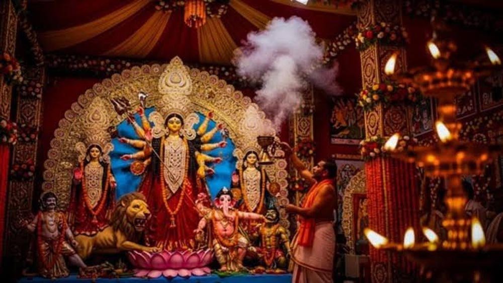 Shardiya Navratri 2026: घटस्थापना के साथ जरूर करें ये 5 कार्य, घर में आएगी सकारात्मक ऊर्जा
