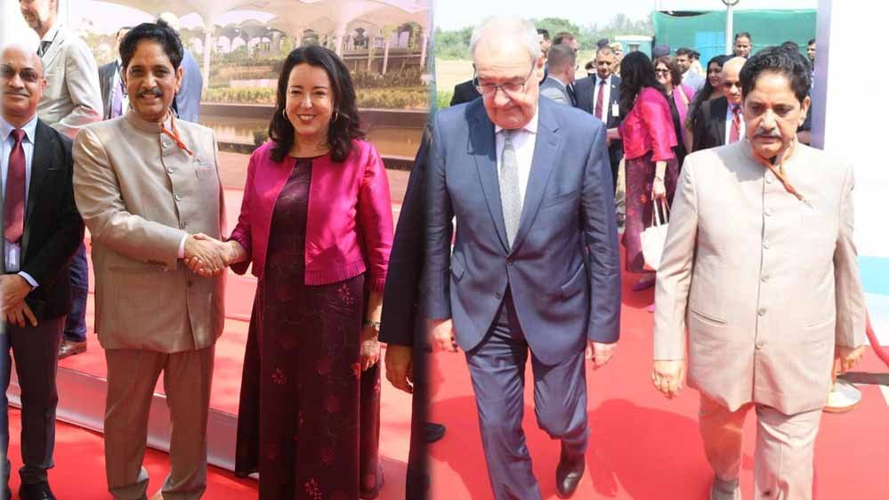 जेवर एयरपोर्ट पहुंचे स्विट्जरलैंड के राष्ट्रपति गाय बर्नार्ड पारमेलिन, योगी सरकार की ग्लोबल कनेक्टिविटी को मिली मजबूती