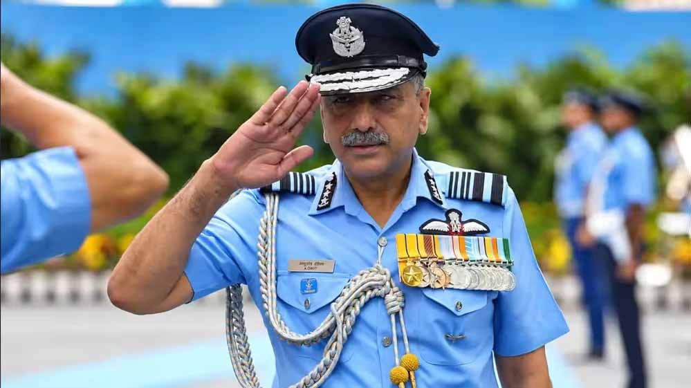 कौन हैं नए IAF चीफ आशुतोष दीक्षित? प्रयागराज से खास रिश्ता, ‘तेजस’ को आगे बढ़ाने में रहा बड़ा योगदान