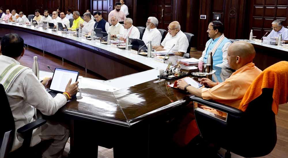 Relief for women ahead of Diwali: Yogi government to provide free gas cylinders to Ujjwala beneficiaries.