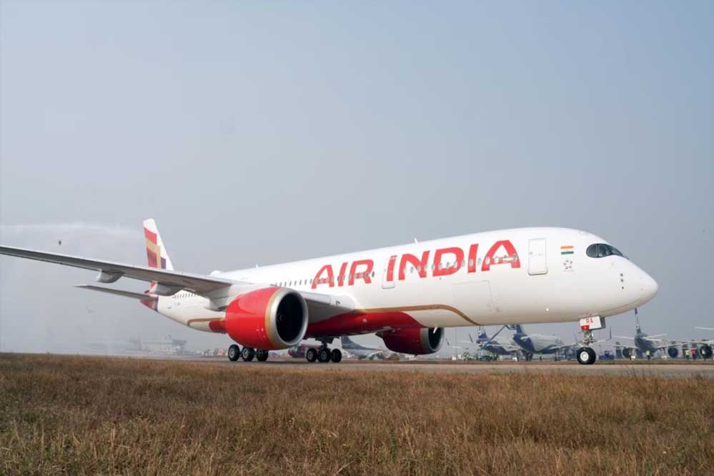 दिल्ली जा रही एयर इंडिया की फ्लाइट में हाईजैक का संकेत मिलने से खलबली, जयपुर में क्यों उतारना पड़ा विमान?
