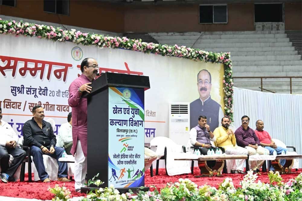 मधु सिदार और गीता यादव को 11.12-11.12 लाख रुपए का विशेष सहायता पैकेज