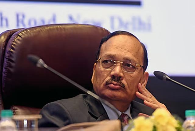 राहुल गांधी-खड़गे से मुलाकात नहीं करेंगे CJI सूर्यकांत, SIR और वोट चोरी के मुद्दे पर विपक्ष का मार्च आज