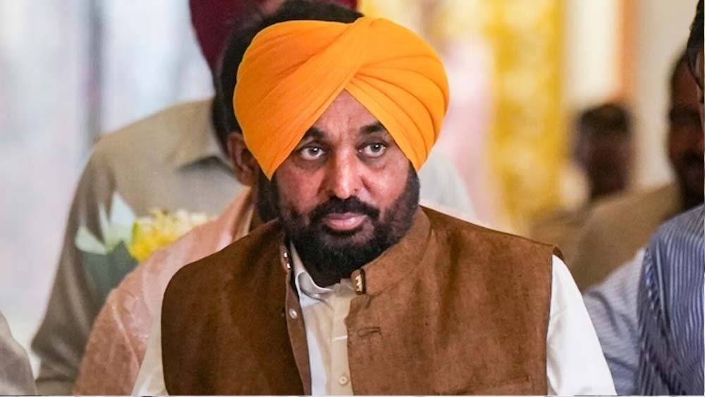 8 ठिकानों पर CBI की छापेमारी से गरमाई सियासत, CM मान बोले- ‘कुछ नहीं मिला’