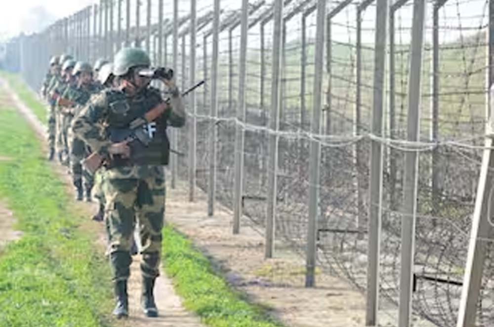 BSF ने पंजाब सीमा पर घुसपैठ की कोशिश की नाकाम, 2 पाकिस्तानी घुसपैठिए ढेर