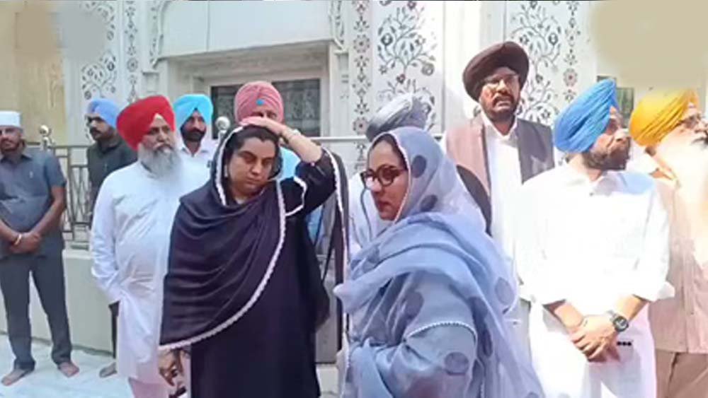 दिल्ली के बंगला साहिब गुरुद्वारे में प्रवेश को लेकर विवाद, AAP नेताओं ने ज्ञापन देकर कार्रवाई की मांग की