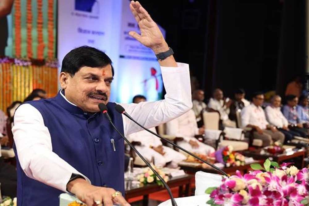 पीएम एयर एम्बुलेंस, हेली पर्यटन सेवा और नई उड़ानों से मिल रही हैं नागरिकों को सुविधाएं