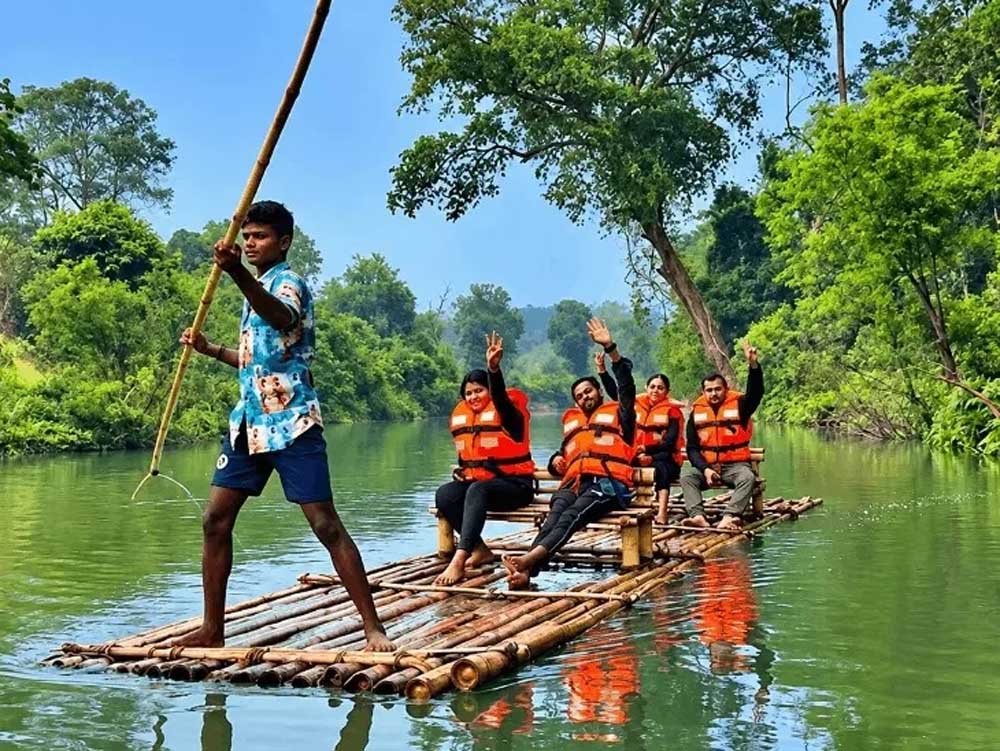 गांवों से पर्यटन की नई उड़ान, छत्तीसगढ़ की तस्वीर बदल रहे जमीनी नायक